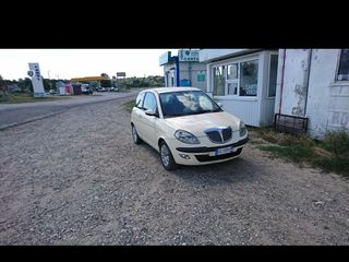 Lancia Ypsilon foto 2