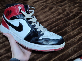 Nike Air Jordan 1 foto 2