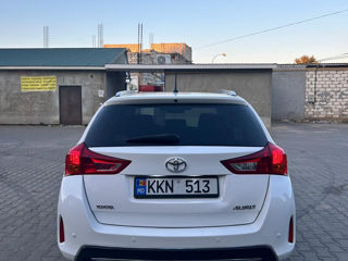 Toyota Auris foto 3