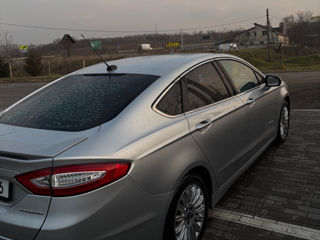 Ford Fusion foto 3