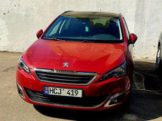 Peugeot 308 foto 1