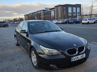 BMW 5 Series foto 2