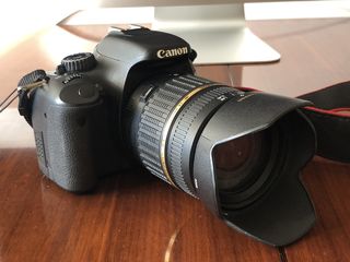 Canon 550d îl vând la piese foto 3