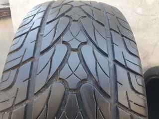 275/45/ R20- KUMHO.