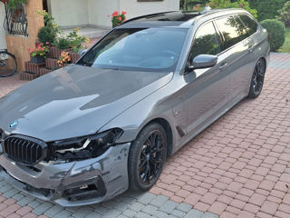 BMW 5 Series Touring foto 1