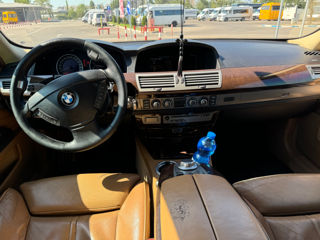 BMW 7 Series foto 9