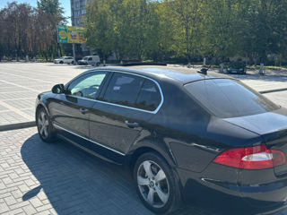 Skoda Superb foto 3