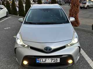 Toyota Prius + foto 2