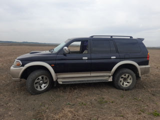 Mitsubishi Pajero Sport foto 5