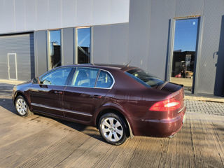 Skoda Superb foto 3