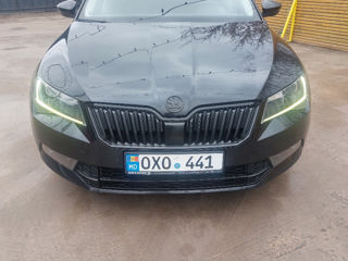 Skoda Superb foto 3