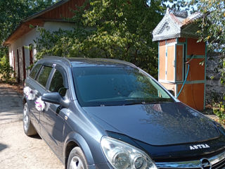 Opel Astra foto 1