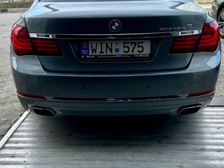 BMW 7 Series foto 7