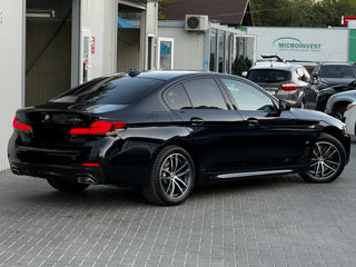 BMW 5 Series foto 4