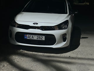 KIA Rio foto 8