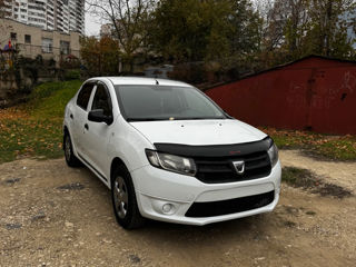 Dacia Logan foto 2