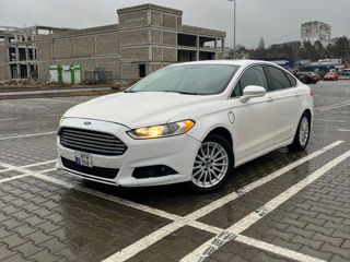 Ford Fusion foto 2