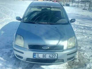 Ford Fusion foto 1