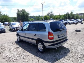 Opel Zafira foto 7