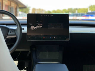 Tesla Model 3 foto 10