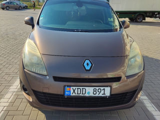 Renault Grand Scenic foto 8