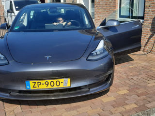 Tesla Model 3 foto 16