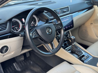 Skoda Superb foto 9