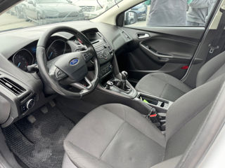 Ford Focus foto 8