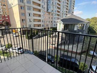 Apartament cu 2 camere, 57 m², Centru, Chișinău foto 8