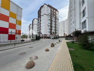 Apartament cu 3 camere, 76 m², Buiucani, Chișinău foto 12