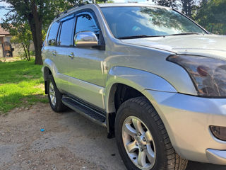 Toyota Land Cruiser Prado foto 3