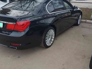 BMW 7 Series foto 4