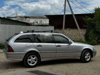 Mercedes C-Class foto 6