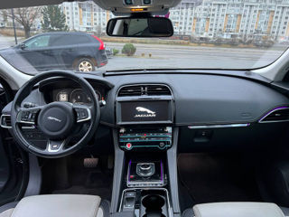 Jaguar F-PACE foto 5