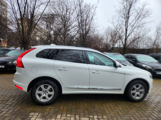 Volvo XC60 foto 17