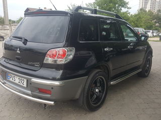 Mitsubishi Outlander foto 6