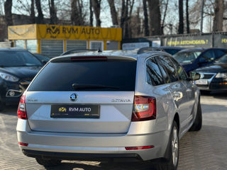 Skoda Octavia foto 4