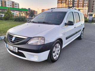 Dacia Logan foto 1