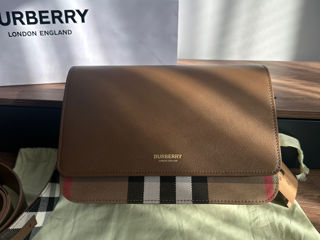 Geanta Burberry - noua, originala foto 2