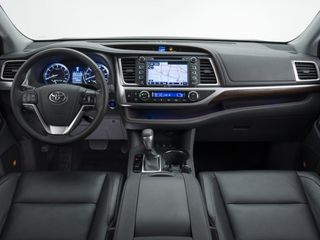 Toyota Highlander foto 2