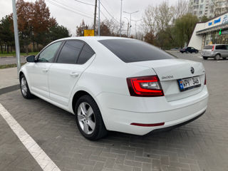 Skoda Octavia foto 2