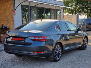 Skoda Superb foto 6