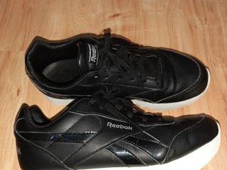 Ghete " Reebok " originale  mar.. 38 Piele Naturală... stare ideala fara defecte! 350lei foto 6