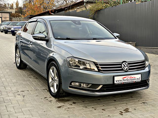 Volkswagen Passat foto 2