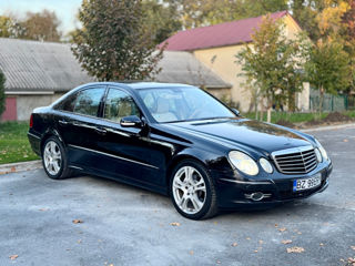 Mercedes E-Class foto 2