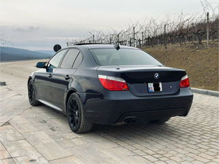 BMW 5 Series foto 9