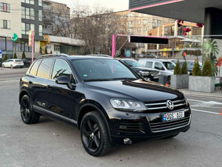 Volkswagen Touareg foto 2