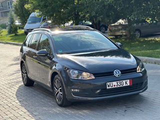 Volkswagen Golf foto 1