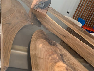 Mese din rășina epoxidică și lemn masiv  foto 6