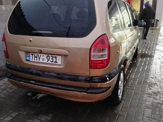 Opel Zafira foto 8